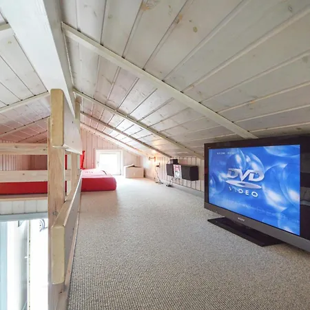 Lakolk Iiv Denmark * Romo