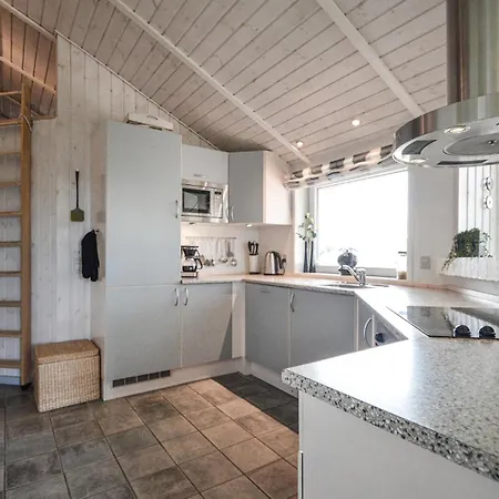 Lakolk Iiv Denmark * Romo